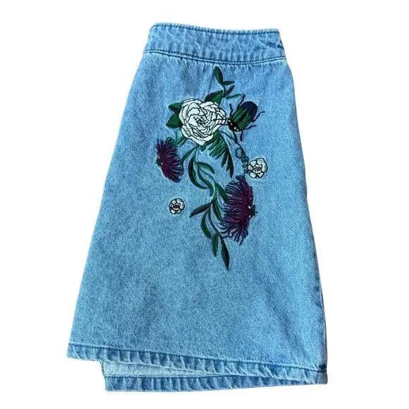 HM Divided Denim Embroidered Floral Mini Skirt Floral y2k Size 6 Zippered - Picture 2 of 4